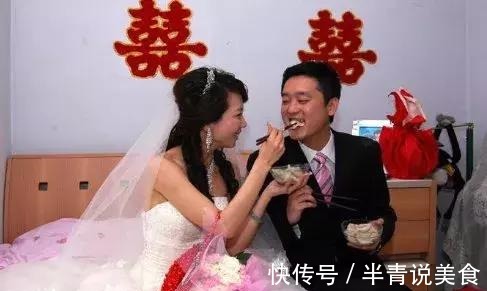 小亚|22岁产妇顺产后第2天洗澡,感觉有蚊虫咬,开灯后喊救命