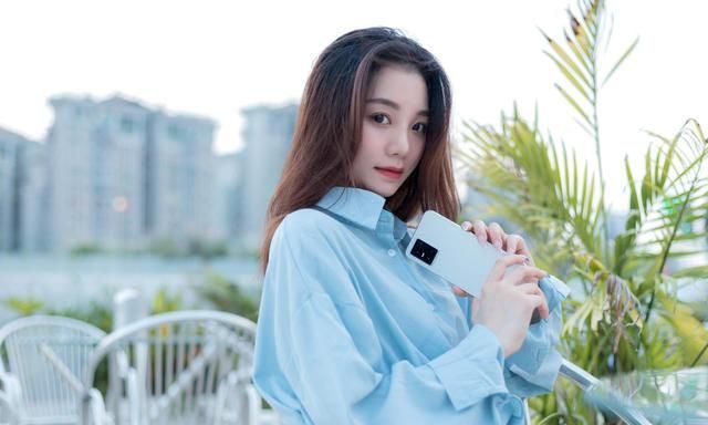 机身|无惧极夜！vivo S10 Pro自拍出众，机身轻薄颜值高