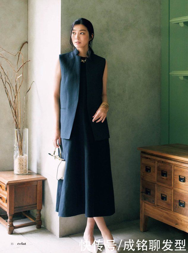 职场|50＋女性这样搭配西服高级有品位，日常职场都适用，减龄又时尚