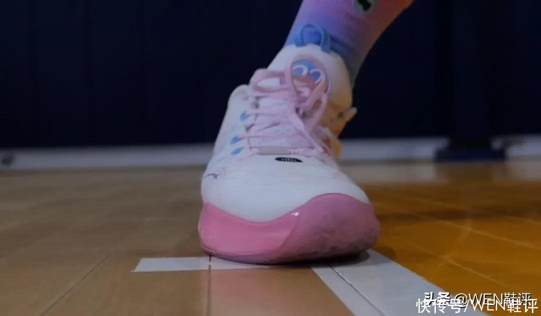 脚踝|除了防滑都是顶级性能？两千块的驭帅14?low不配当一双实战鞋？