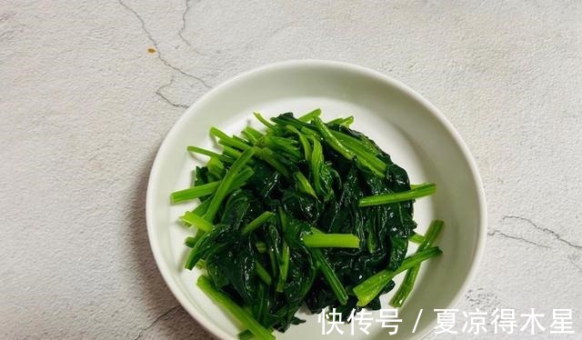 菠菜|菠菜这样做,营养丰富,美味不涩口,10分钟就能搞定!