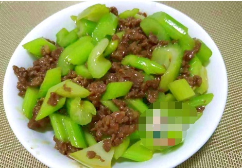 冷天|冷天这菜我家常吃,鲜香爽脆,做法简单营养足