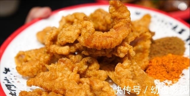 炸酥肉,用淀粉还是面粉?四川大厨教你一招,焦香酥脆不回软