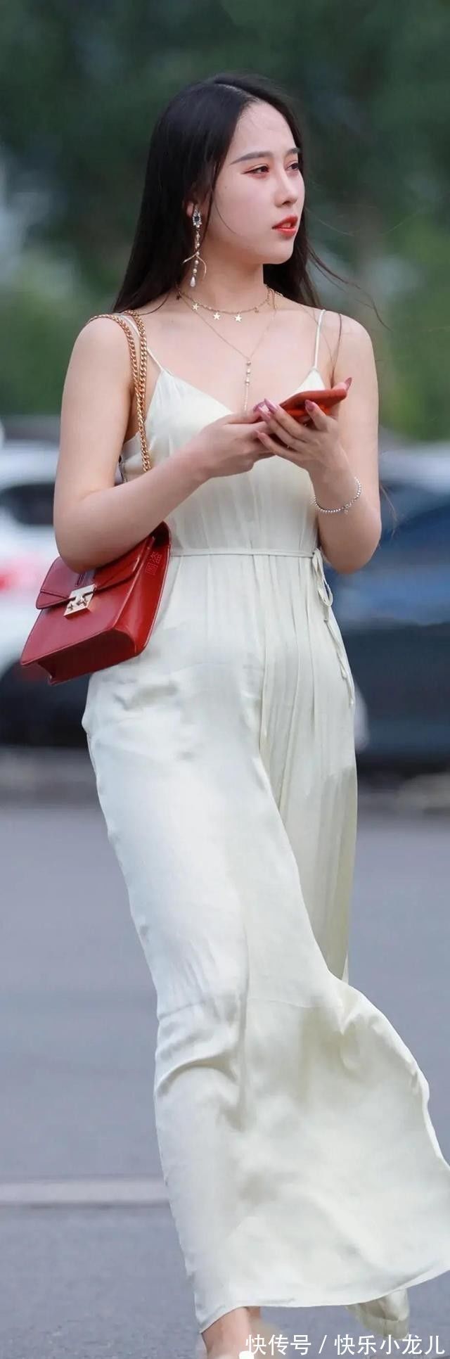 t恤 美而不凡的连衣裙穿搭可爱有气质,靓丽优雅全靠它,简约高级