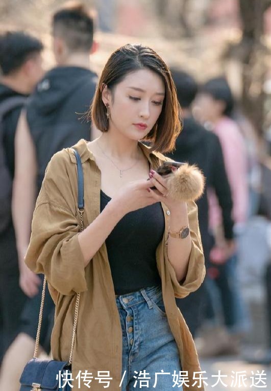 穿男朋友的衬衫出去“嘚瑟”，看你回头怎么交代