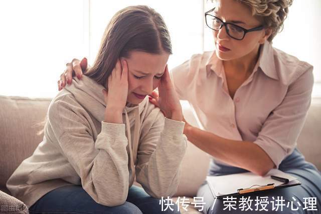 抑郁情绪|青少年假性抑郁有哪些症状？该如何治疗为好？