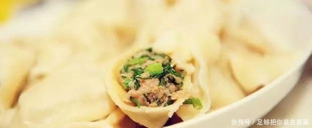 调饺子馅,记得放3样料,饺子做好鲜香流汁,不柴不腥,很好吃