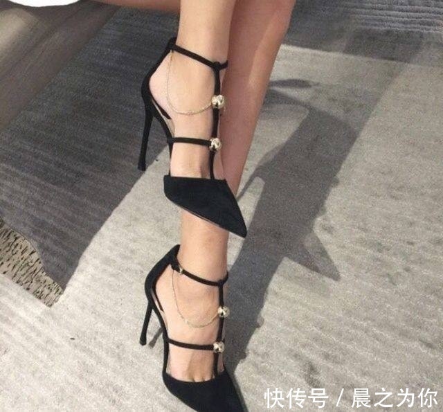 女神 一天一双自信高跟鞋，女神打扮男朋友都心动了