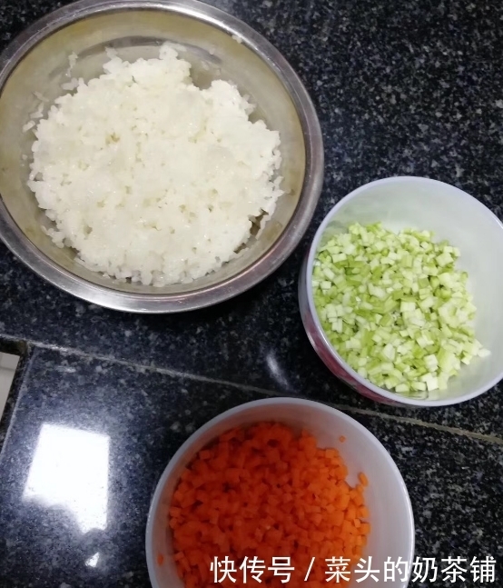 早餐时间,西芹糯米烧麦,不一样的吃法