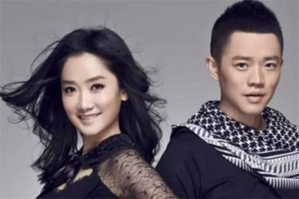 同是《星光大道》草根明星,鳳凰傳奇票不夠賣,他倆卻因丑聞退圈