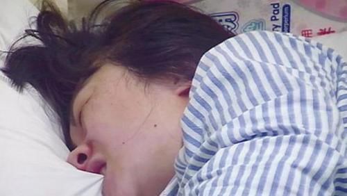 儿子|46岁产妇为要儿子拼三胎,剖宫产后虽得子,家人一看当场崩溃