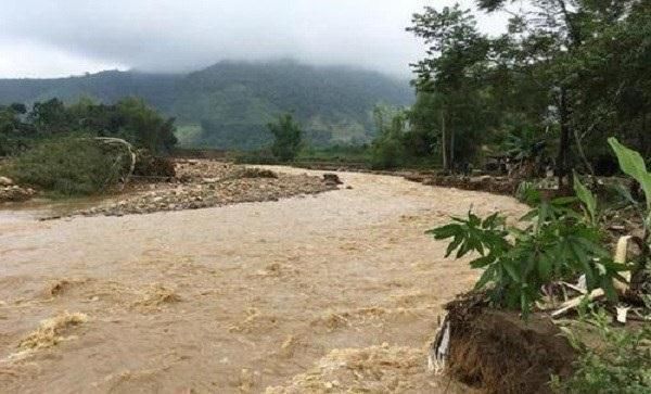 这场战役 这场战役,美国投下474万枚催雨弹,洪水泛滥6个月数万人丧命