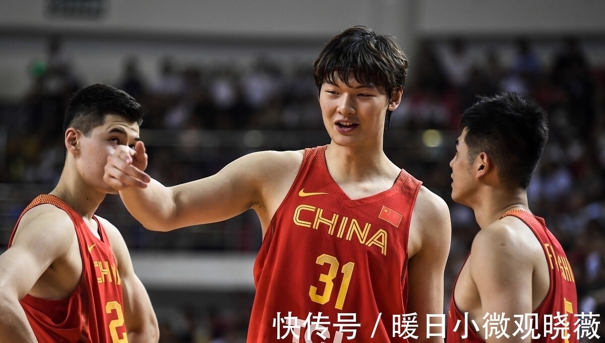 王哲林|郭艾伦、易建联和王哲林，3大主力被点名批评，真的不堪大用？
