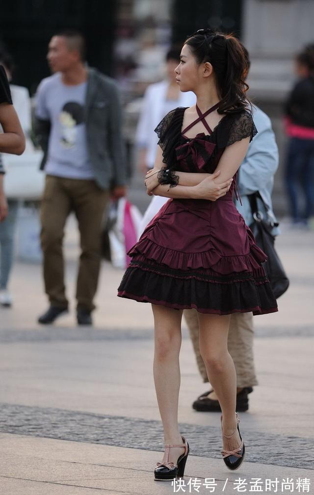 优雅|轻熟显年轻的一款优雅穿搭示范,走在街上美得让人羡慕