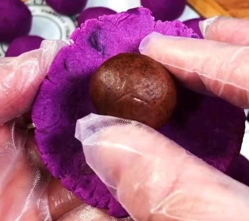 紫薯这样做，老人孩子抢着吃，简单易学，美味营养，吃了还想吃