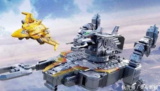 队员|特利迦奥特曼公开新队员,奥特店长再次出演,这回他逆袭了!