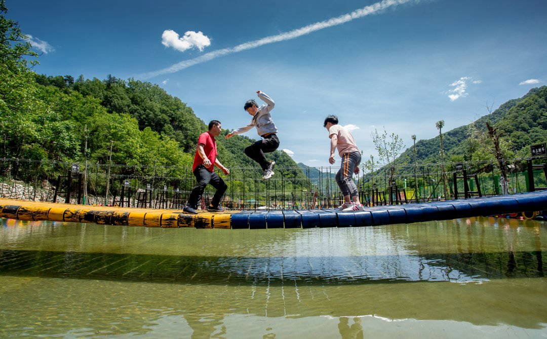 中薪|铛！铛！铛！终南山寨石纪未来岛已正式开业~