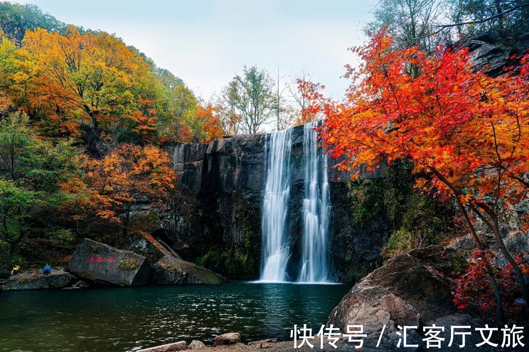 红枫|一入秋，中国这个最大的边境城市的秋色太惊艳了！