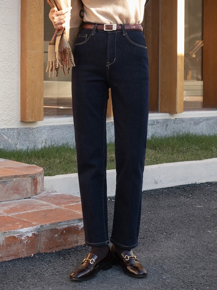 下半身 突然火了一种穿法叫“牛仔裤+乐福鞋”,时髦显瘦有气场,谁穿谁美