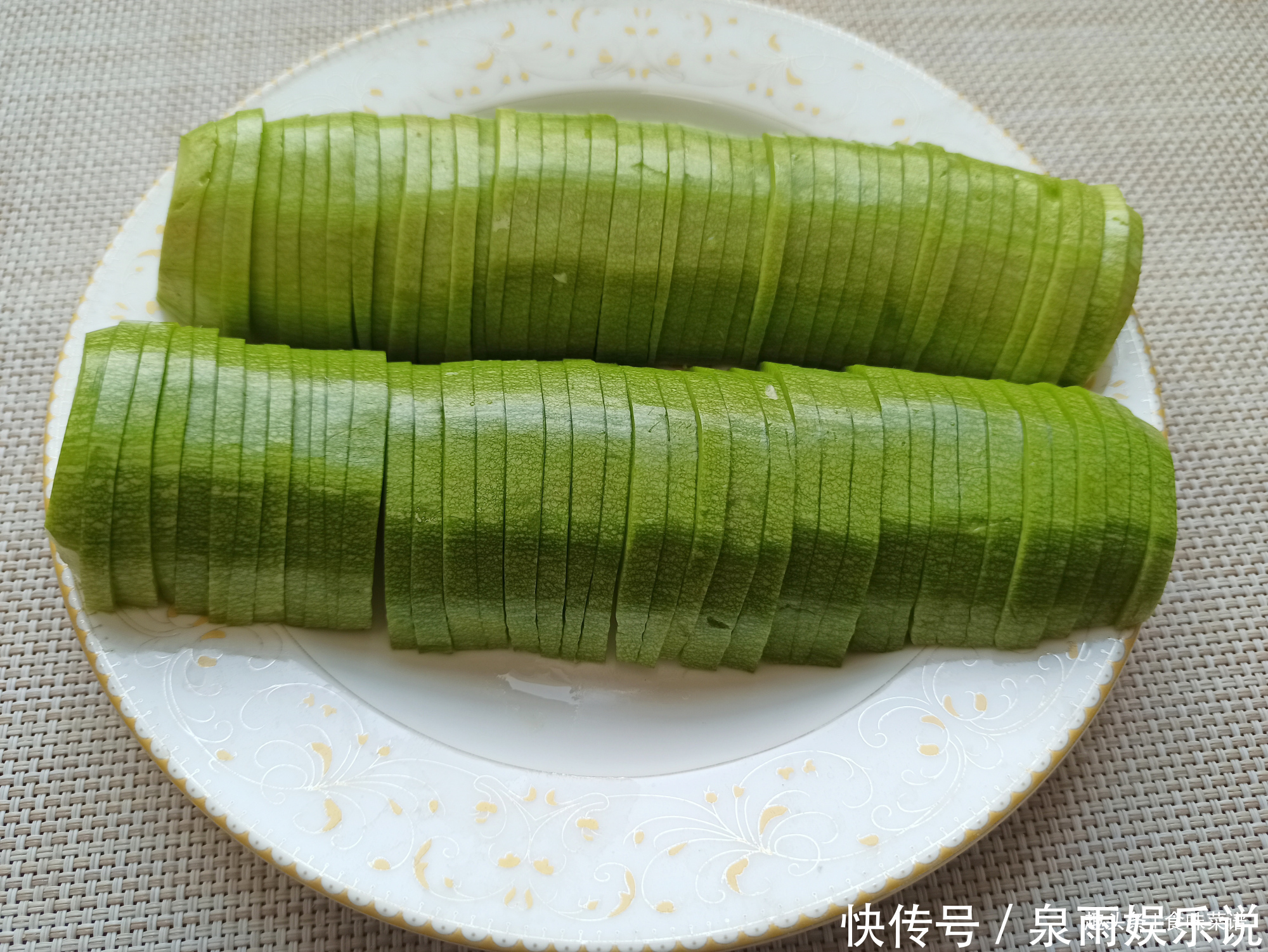 分钟|常给孩子吃西葫芦,增强免疫力少生病,10分钟搞定,色香味俱全