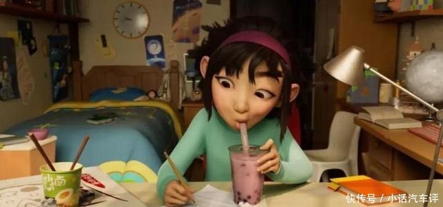 寂寥的广寒宫变成了嗨爆麦霸西洋风,这部电影里的嫦娥颠覆想象!