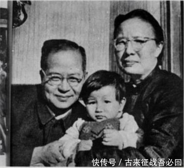 吴晗才华横溢,为何钟情于瘫痪姑娘袁震,执意与她成为人生伴侣?