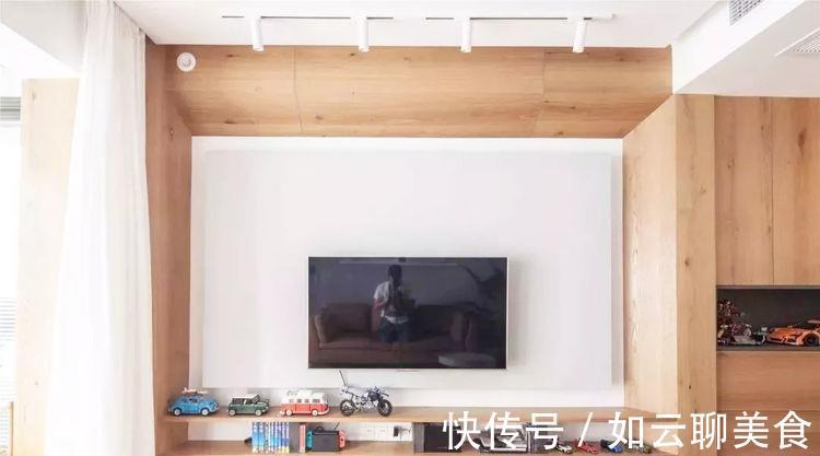 鞋柜|88平两居室，一体式电视墙与鞋柜，原木打造大方自然