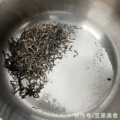 奶茶|春日限定，家庭版奶盖焦糖奶茶