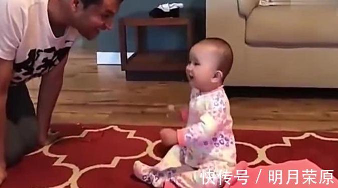 小宝宝|1岁宝宝居然会和爸爸吵架,萌宝接下来动作,把网友都笑翻
