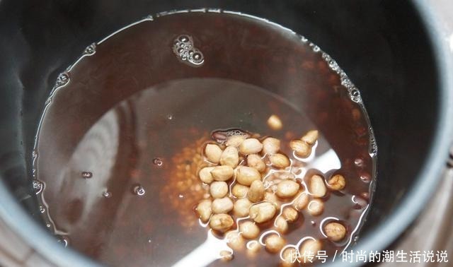 冬天,这豆子别放过,经常吃一些,营养滋润,女性手脚不冰凉