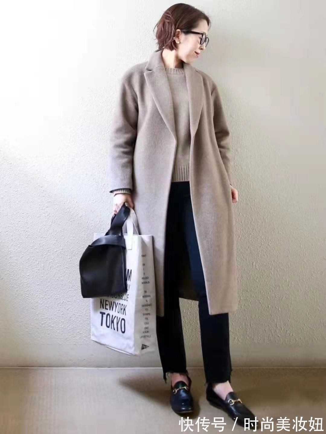 高腰裤|秋冬“长大衣”不一定配裙子,搭配这4款长裤,穿出优雅气质