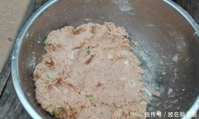 做好|农村奶奶弄的这道菜,做好刚上桌就被我们一扫而空!