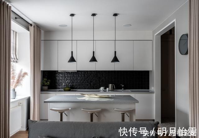 小房子|一个人独居52平,不在乎小,安静舒适就好,卧室不到8㎡塞间书房