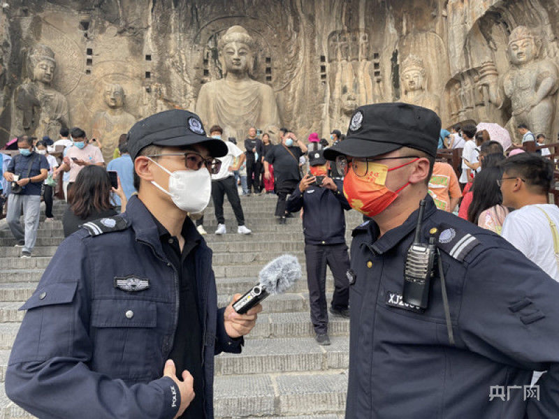 安保人员|【黄金周换岗体验】十一黄金周，我在龙门石窟当保安