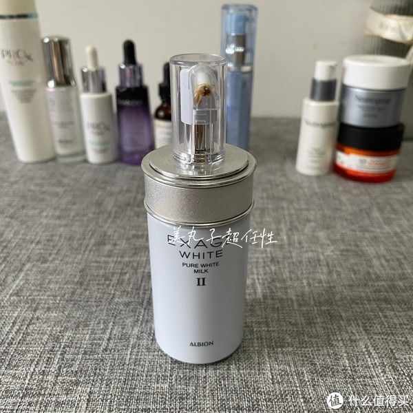 任性de生活 篇八十六：10款网红美白产品空瓶分享，烟酰胺，维c，377哪个最有效？