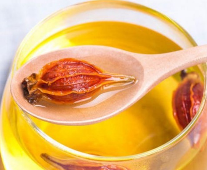 消炎|晚上易失眠多梦用此物泡水，睡前来一杯，缓解失眠抗菌消炎