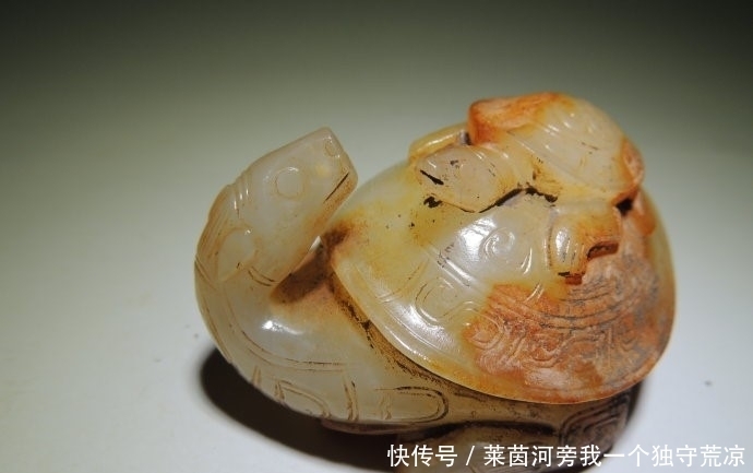 挖到|村民锄地时挖到一“姜状石头”,洗干净后卖出10万元