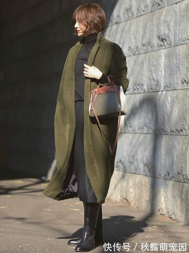 配饰 女人到了50岁别瞎穿,今年流行的“精简风”,照着穿时髦又减龄