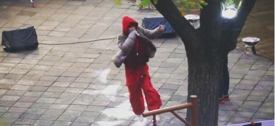 艾福杰尼|《奔跑吧9》阵容强大宋祖儿变村姑！baby小红帽造型惊艳