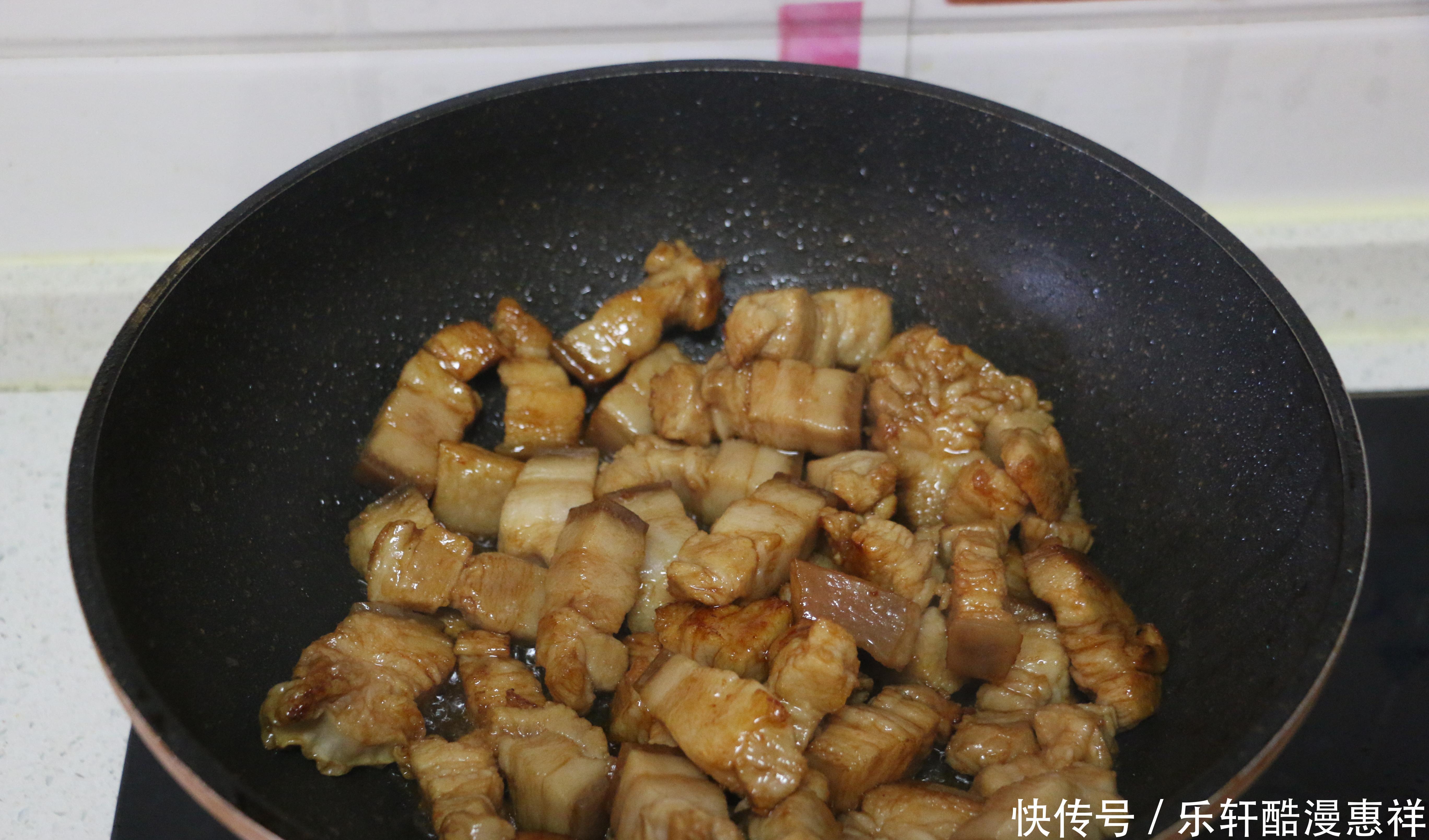 5分钟学会红烧肉,离家上班馋了自己做,糖色不难,难的是不腻