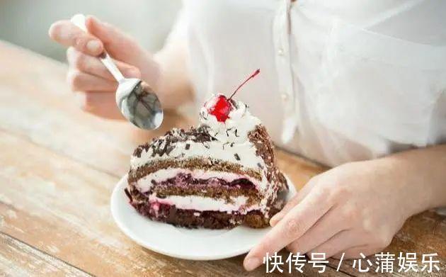 下垂|女性想要衰老来得“慢”，多吃三物，常饮三水，排毒素，延衰老！