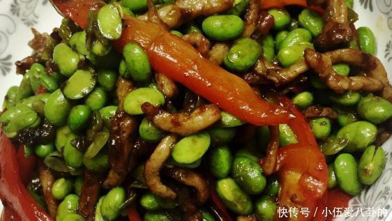 肉质细嫩汤汁味浓,色香味俱全香气四溢,隔三