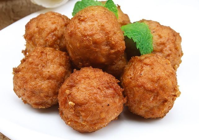 不管炸啥肉丸子，牢记“4不放”，厨师教你一招，外酥里嫩不发硬
