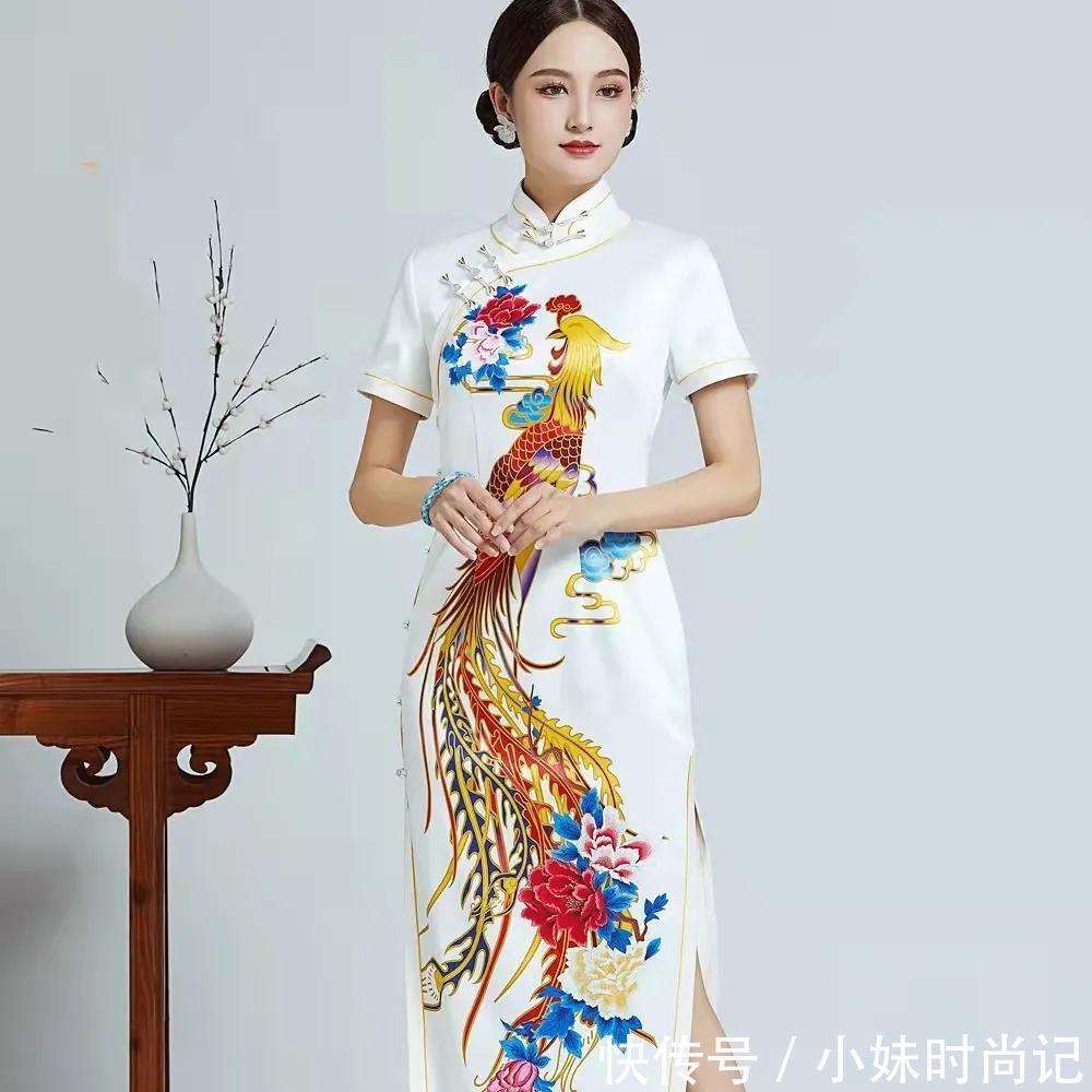 古典|宴会上的旗袍女人,优雅迷人!让你成为高端场所一道靓丽的风景线