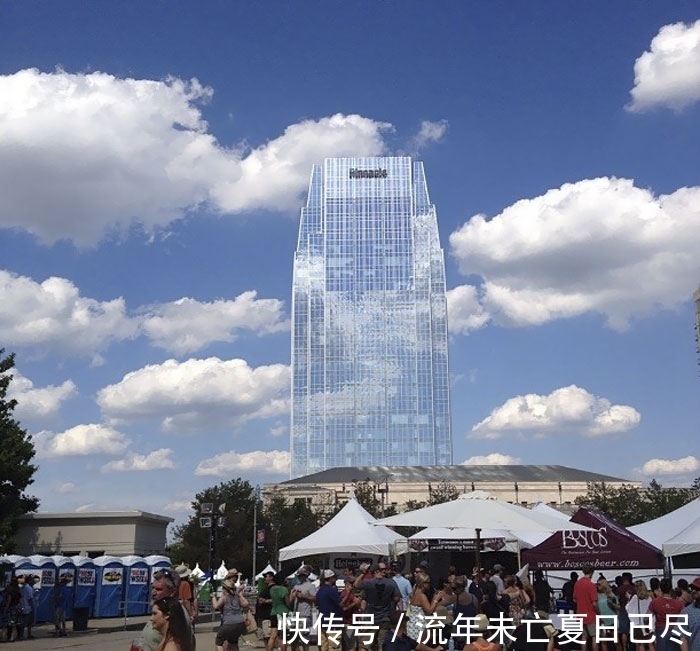 东边日出西边雨|25张“假”照片，车洗得太干净犹如隐身，拍出镜子里外不同的自己