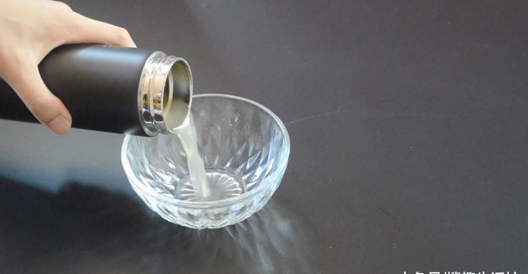 保温杯|保温杯太深不好清洗, 教你一招, 不用洗涤剂, 细菌污垢洗得干干净净