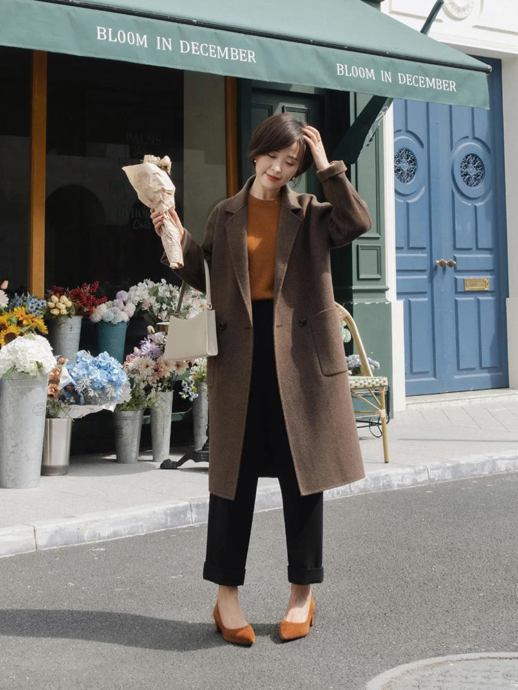 博主|普通人也能将大衣穿的很温柔,借鉴4个造型,轻松演绎高级感