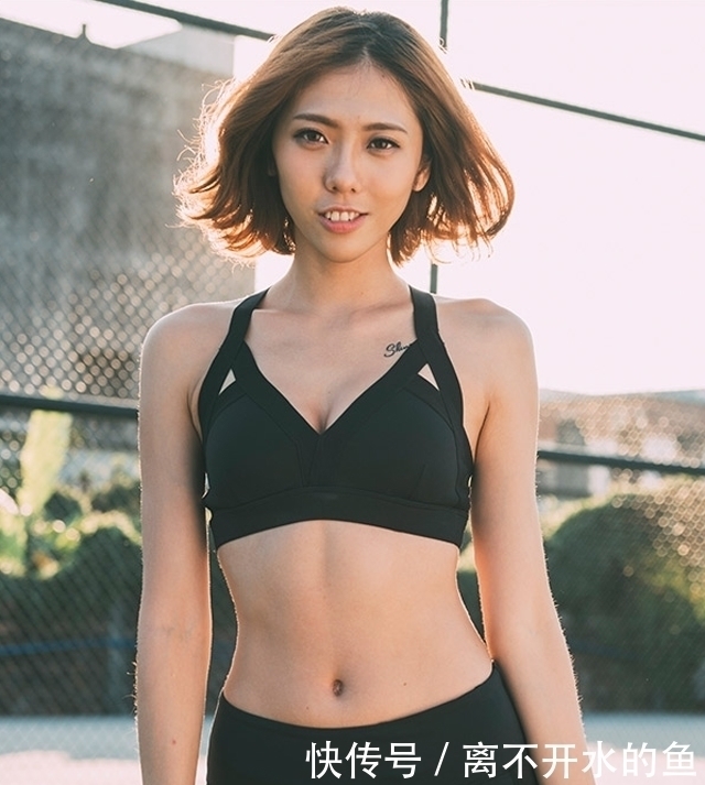 打底裤|风姿绰约的打底裤美女,挺拔的身姿,秀出不一样的女神魅力