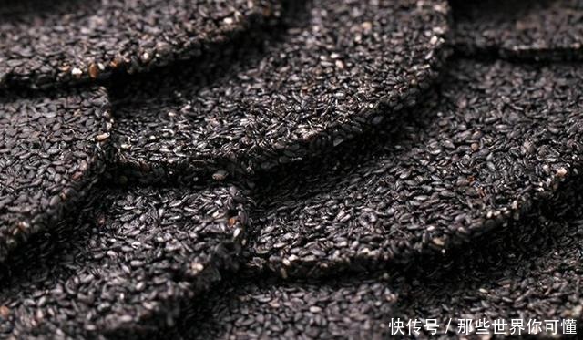 建议中老年人腊月备年货,家中常备这4样,好吃又健康