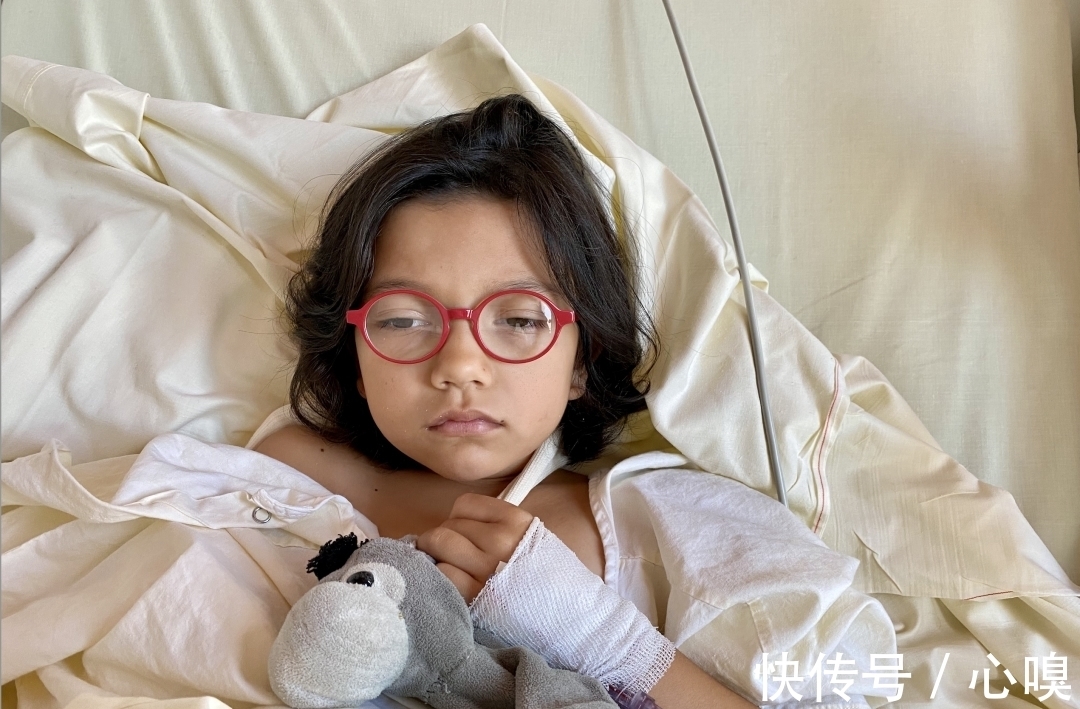 胳膊|让中年女人瞬间崩溃,一只肉包子就够了,卢家小妞成长日记